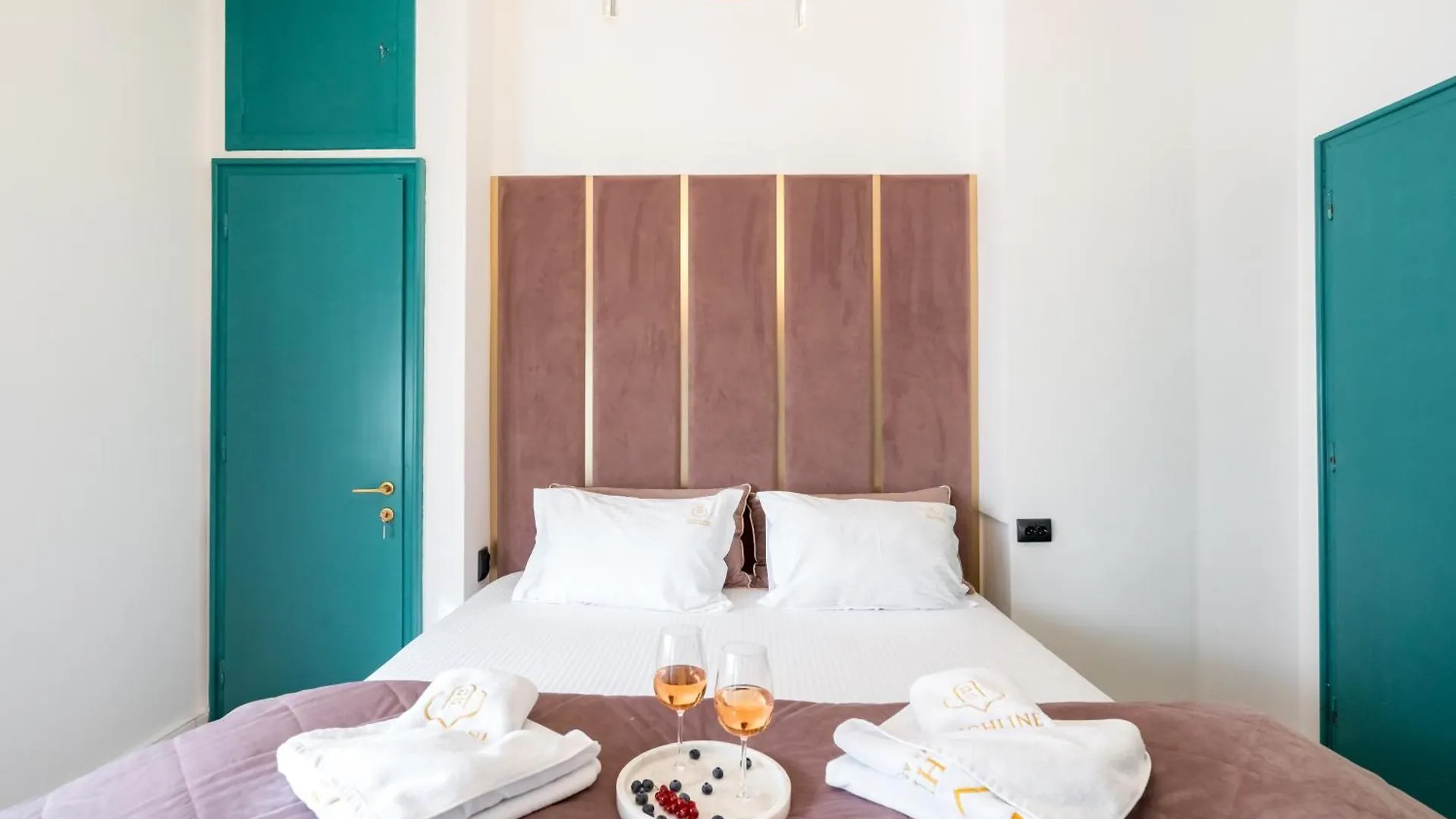 Highline Downtown Residences 6 Persons Family Apartment Bucarest Romania