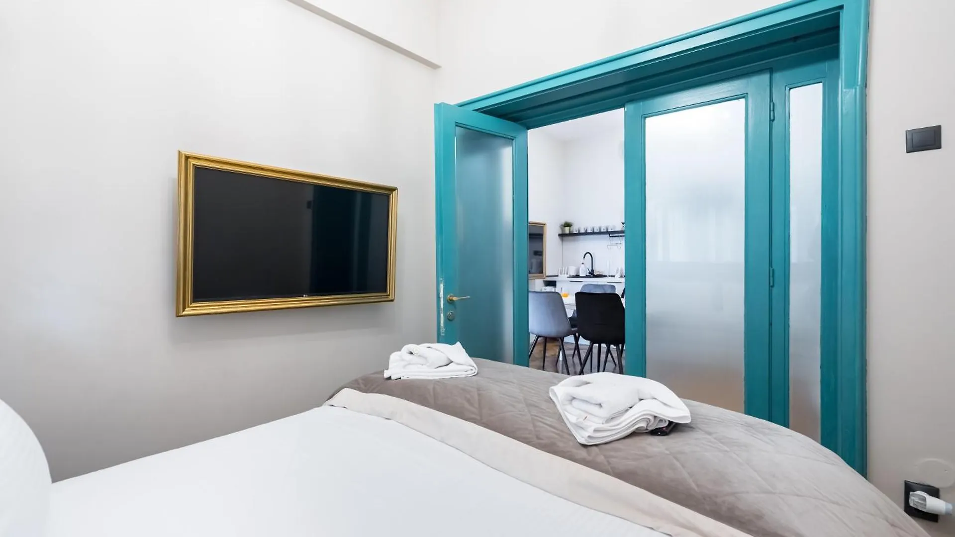 Highline Downtown Residences 6 Persons Family Apartment Bucarest