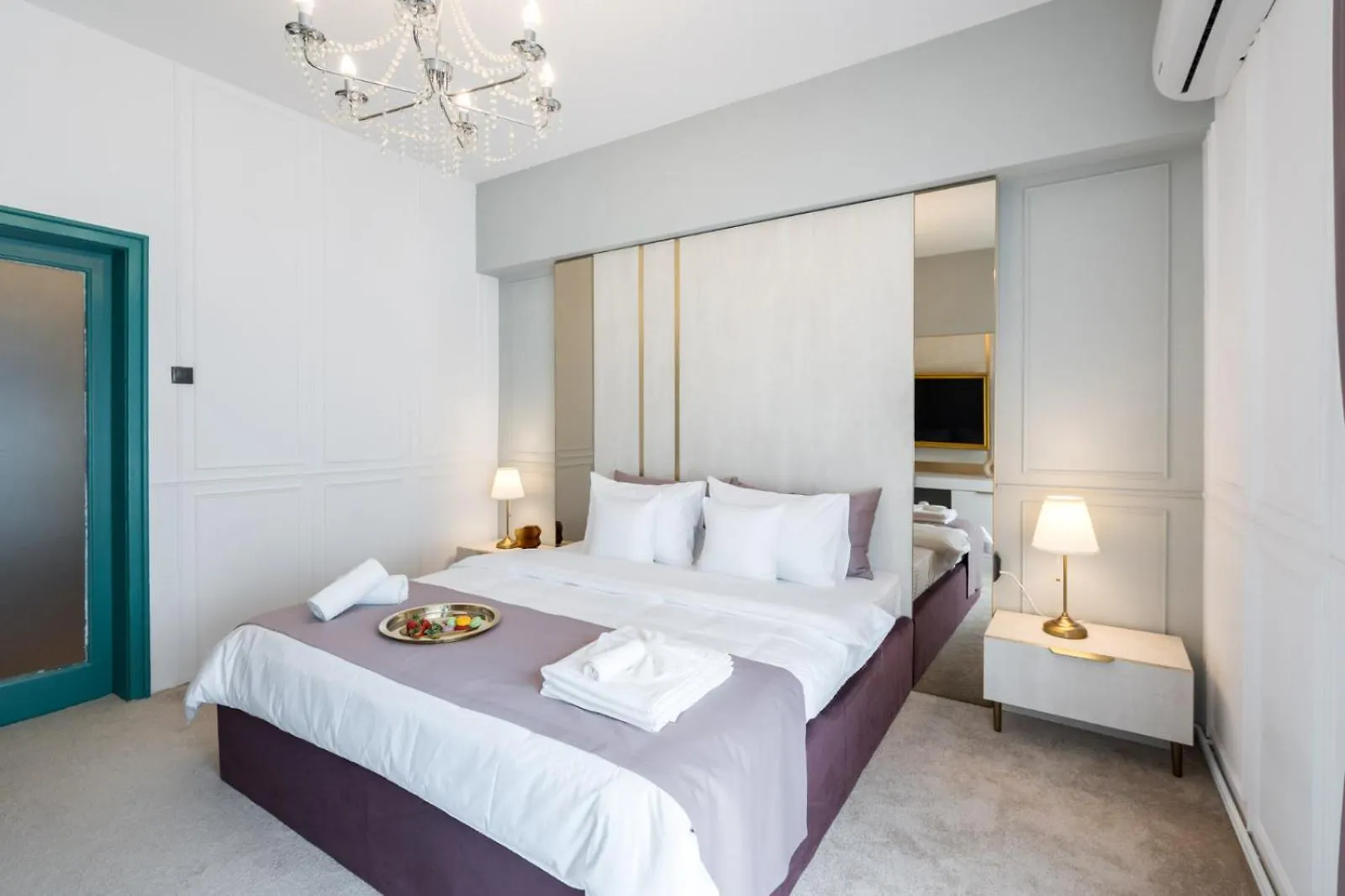 Highline Downtown Residences 6 Persons Family Apartment Bucarest Romania