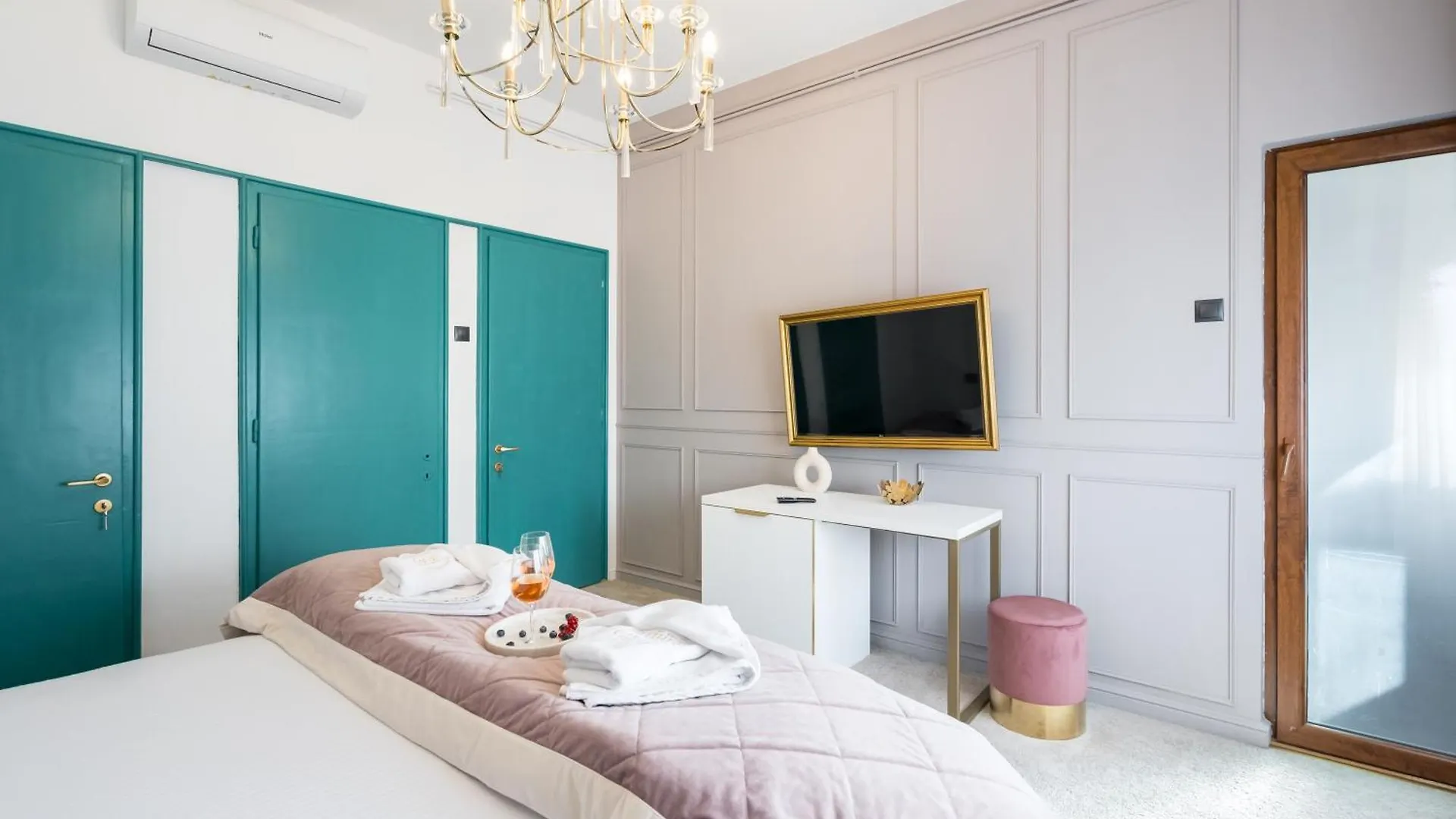 Highline Downtown Residences 6 Persons Family Apartment Bucarest