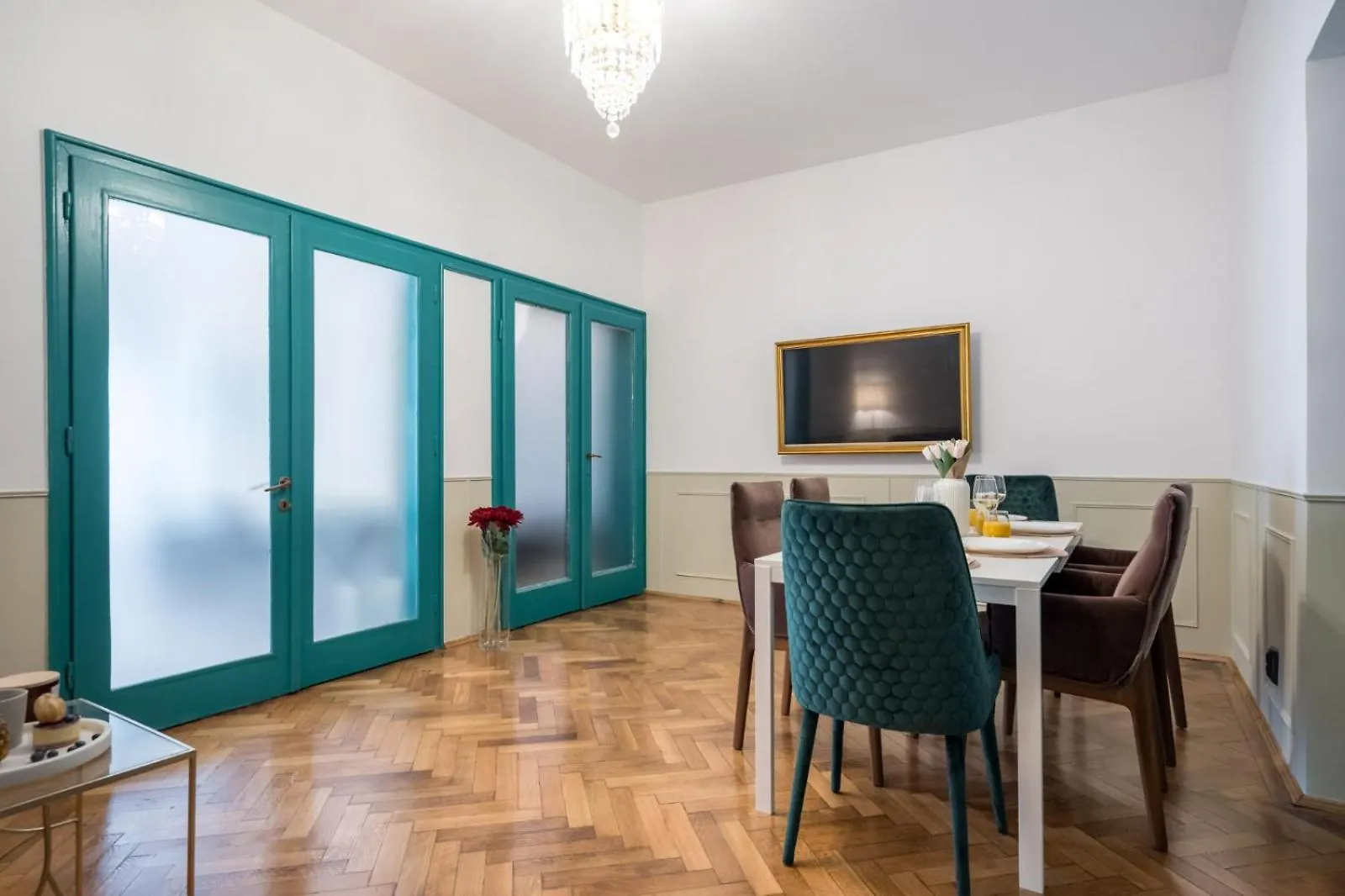 Highline Downtown Residences 6 Persons Family Apartment Bucarest