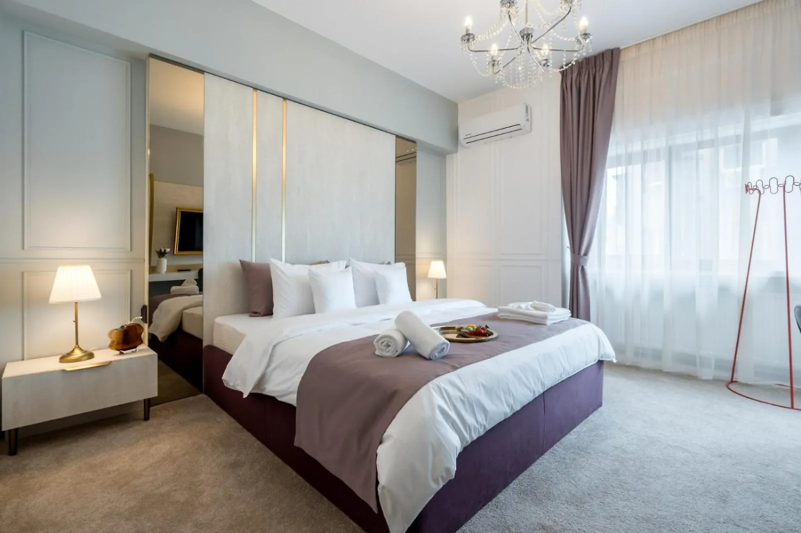 Highline Downtown Residences 6 Persons Family Apartment Bucarest Romania